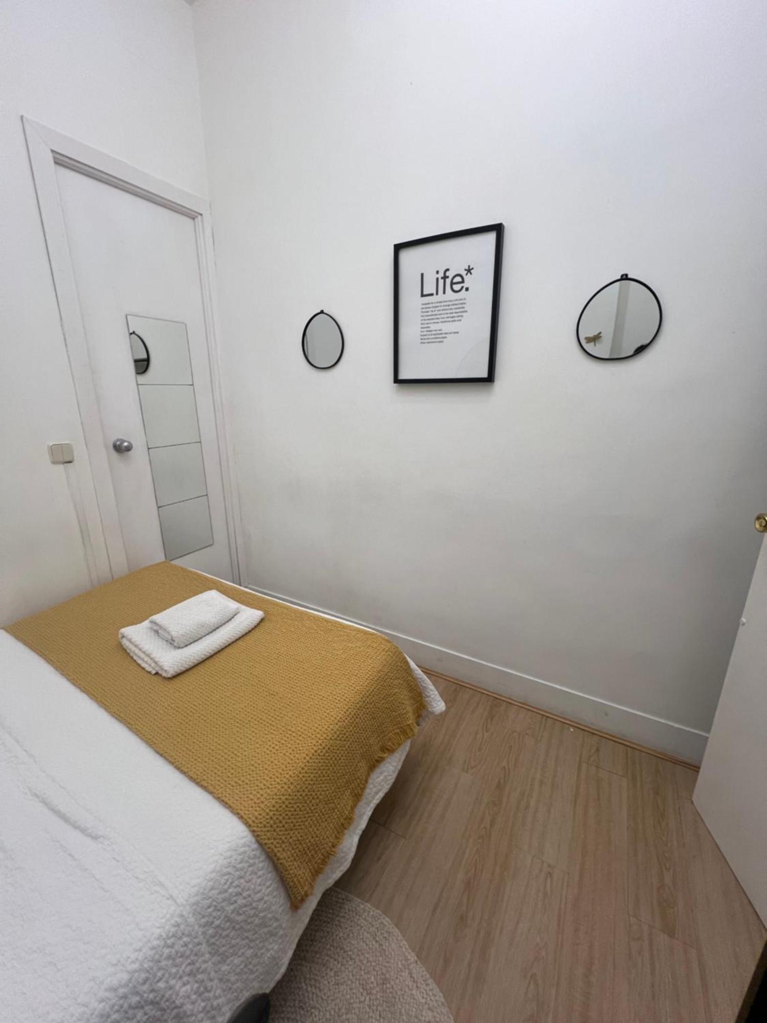 Urban Rooms Fuencarral Madrid Luaran gambar