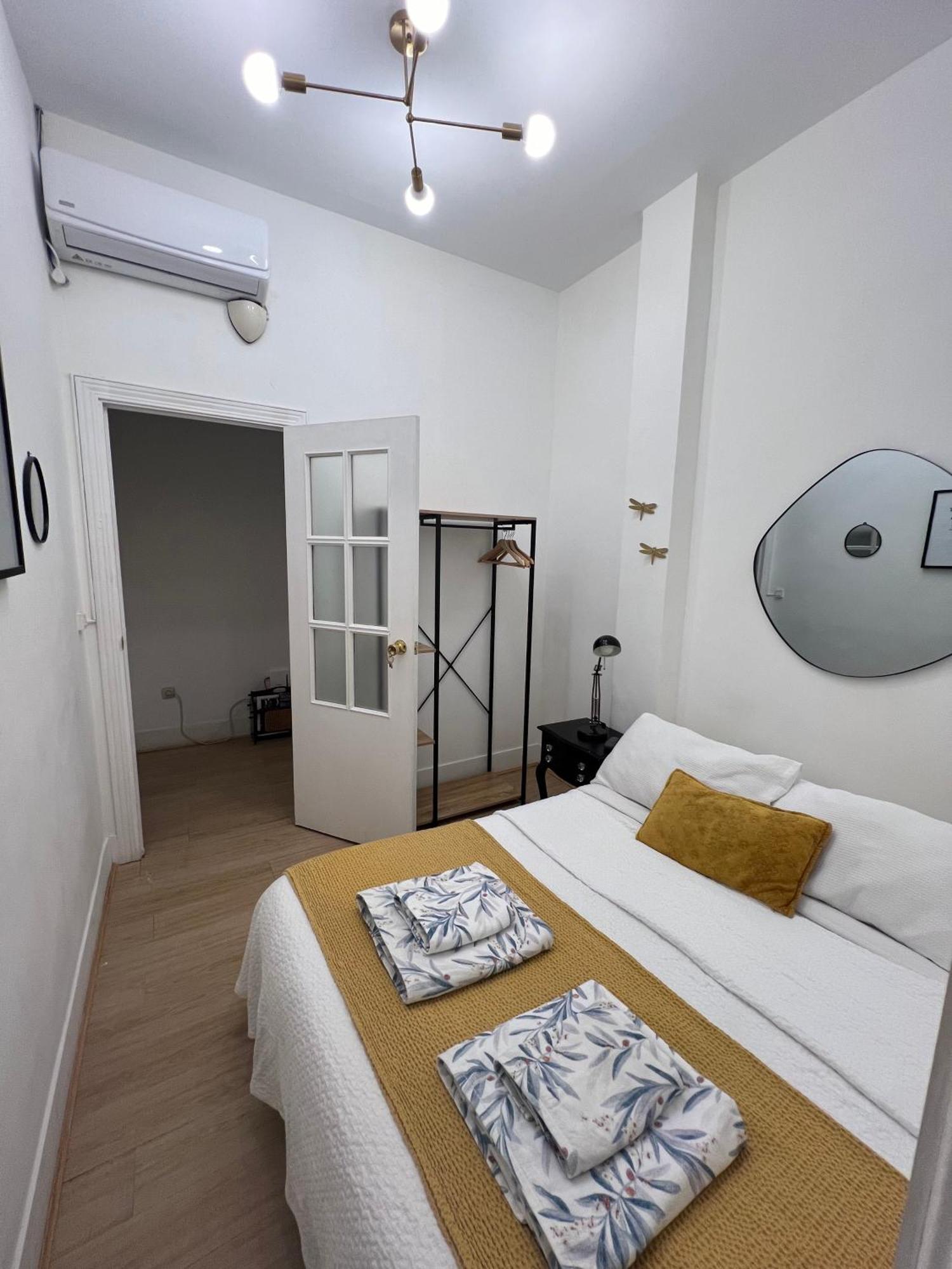 Urban Rooms Fuencarral Madrid Luaran gambar
